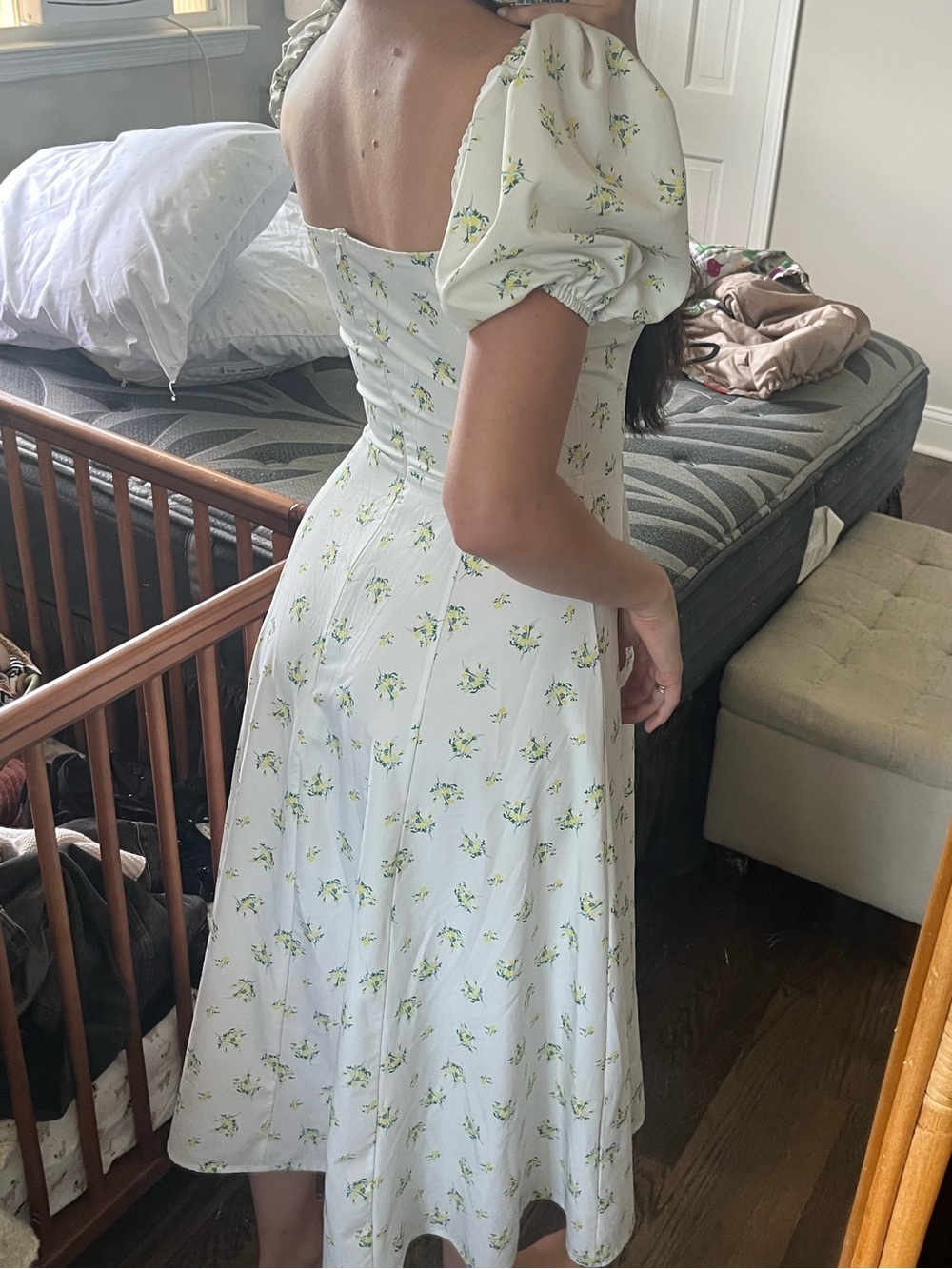 House of CB Look Alike White Floral Puff-Sleeve Midi Dress with Front Slit - Picture 2 of 5